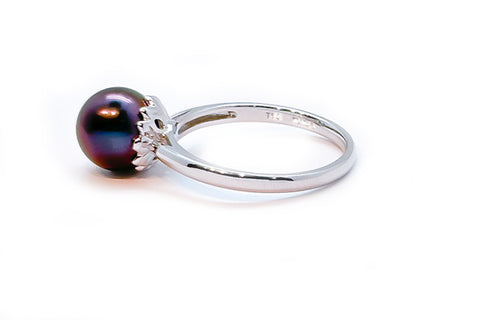 Petite White Gold Tahitian Cultured Pearl Ring
